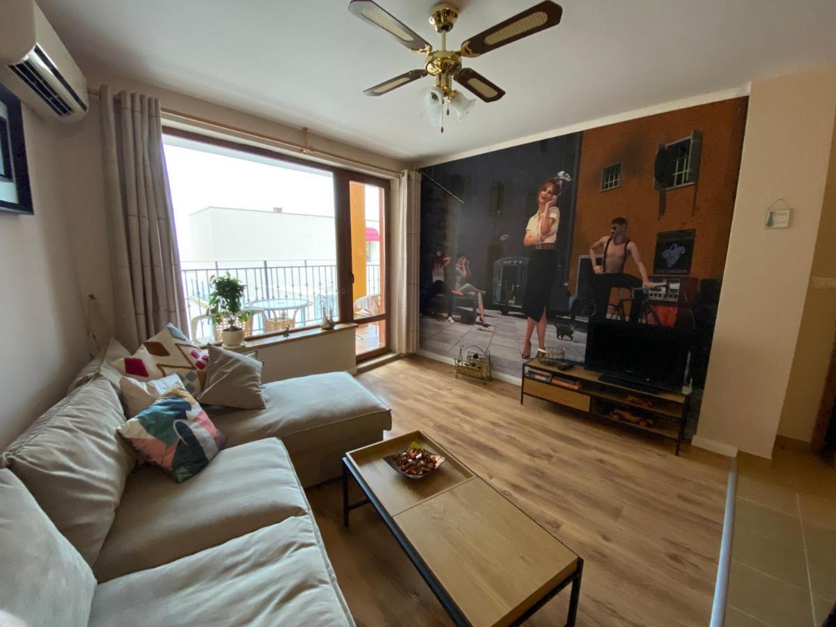 Supreme Danieli - Holiday Apartment By The Sea Bałczik Zewnętrze zdjęcie