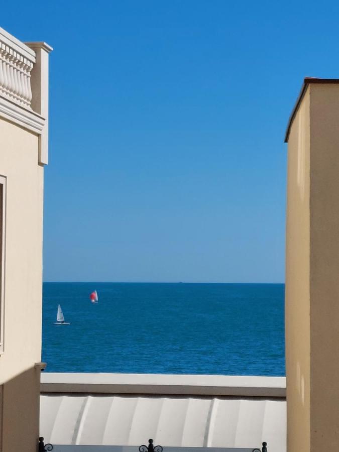 Supreme Danieli - Holiday Apartment By The Sea Bałczik Zewnętrze zdjęcie